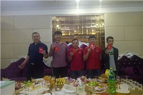 极悦娱乐音响11月份员工生日会