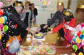 2019极悦娱乐音响一月份员工生日会 新的一年新的开始