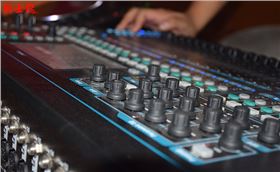 舞台音响 (3).jpg