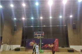 湖南长沙岳麓实验中学体育馆成功应用其极悦娱乐线阵音箱