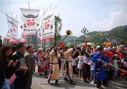 8+4线阵音响系统助阵四川兴文(国际)苗族花山节