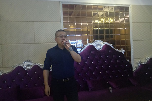 极悦娱乐音响11月份员工生日会