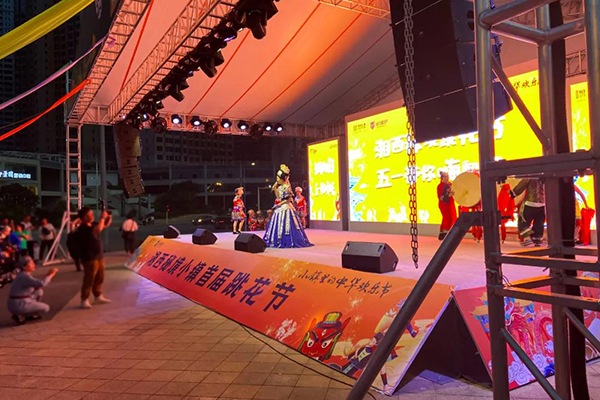 舞台音响调控效果及舞台气氛分析