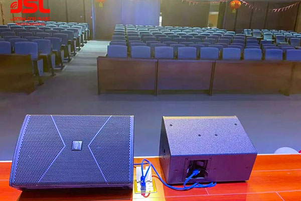 助力校园教育，四川成都龙泉驿区特殊教育学校多功能厅选用极悦娱乐K系列有源线阵