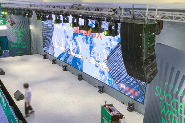 大型剧院线阵音箱系统扩声注意事项【一】